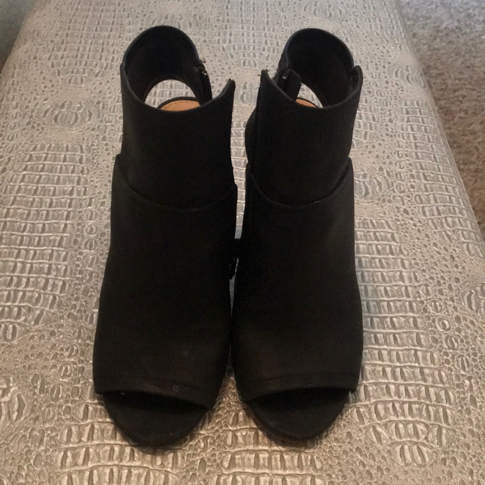 Black leather heeled boots